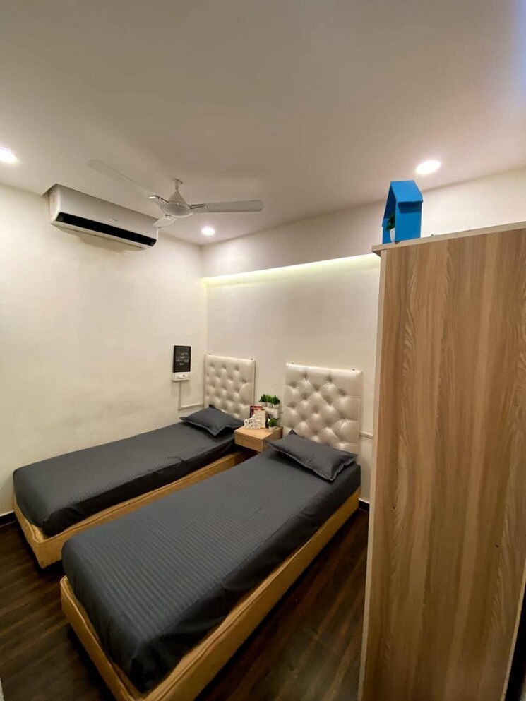 Bedroom, airport area juhu Pg For Girls In Airport Area Juhu 9463242