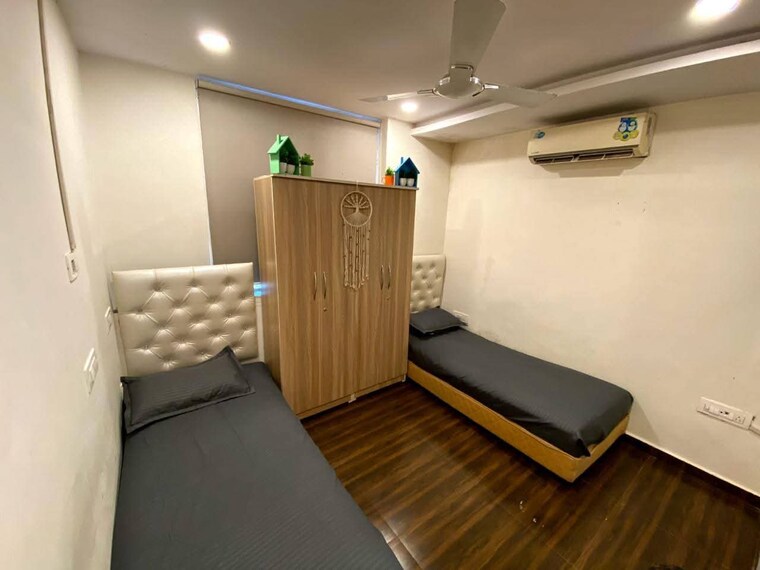 Bedroom, airport area juhu Pg For Girls In Airport Area Juhu 9463242