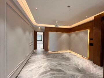 Room in 4 BHK Builder Floor at Elan Nirvana, Sector 50 – for Sale