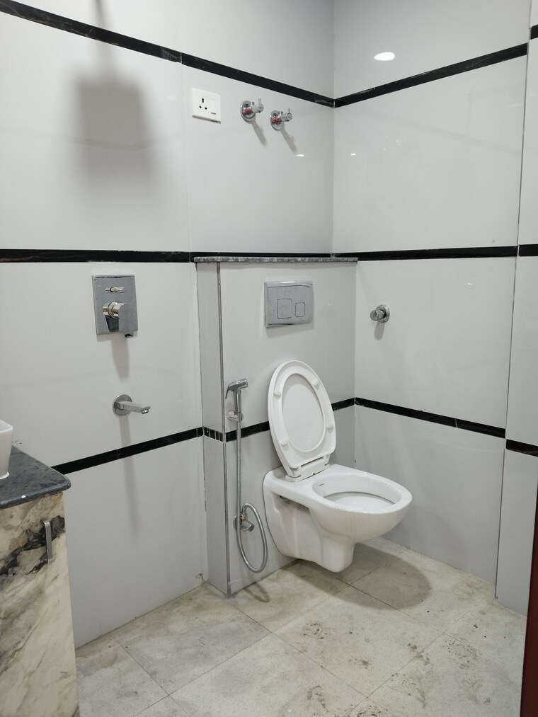 Bathroom, panchsheel vihar 4 Bedroom 1350 Sq.Ft. Apartment In Panchsheel Vihar Delhi 9463245