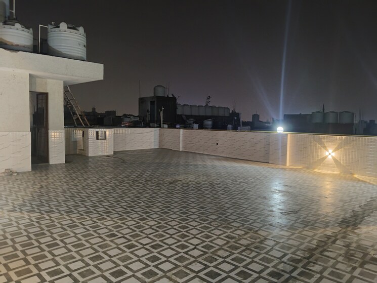 Terrace, panchsheel vihar 4 Bedroom 1350 Sq.Ft. Apartment In Panchsheel Vihar Delhi 9463245