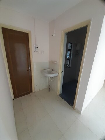 Bathroom in 3 BHK Apartment at Belvalkar Kalpak CHS, Dahanukar Colony – for Rent