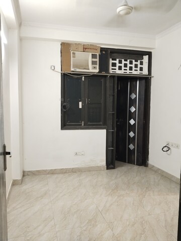 Room in 1 BHK Apartment at Panchsheel Vihar – for Rent