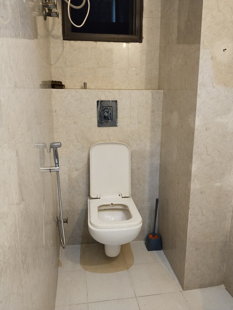 Bathroom, panchsheel vihar 1 Bedroom 557 Sq.Ft. Apartment In Panchsheel Vihar Delhi 9463289
