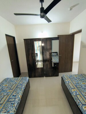  Pg For Rent in Worli