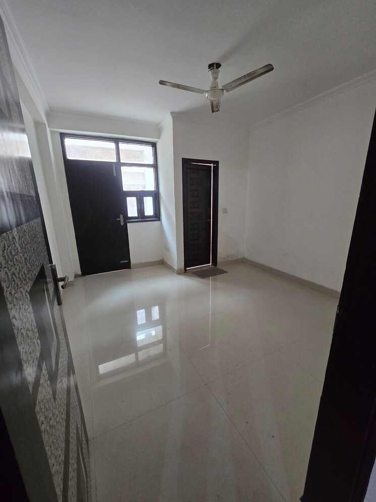 undefined, mandi 3 Bedroom 1220 Sq.Ft. Builder Floor In Mandi Delhi 9463321