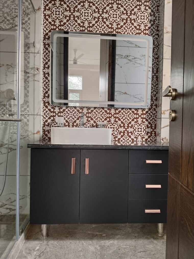 Attached Bathroom, saket 3 Bedroom 1850 Sq.Ft. Apartment In Saket Delhi 9463331