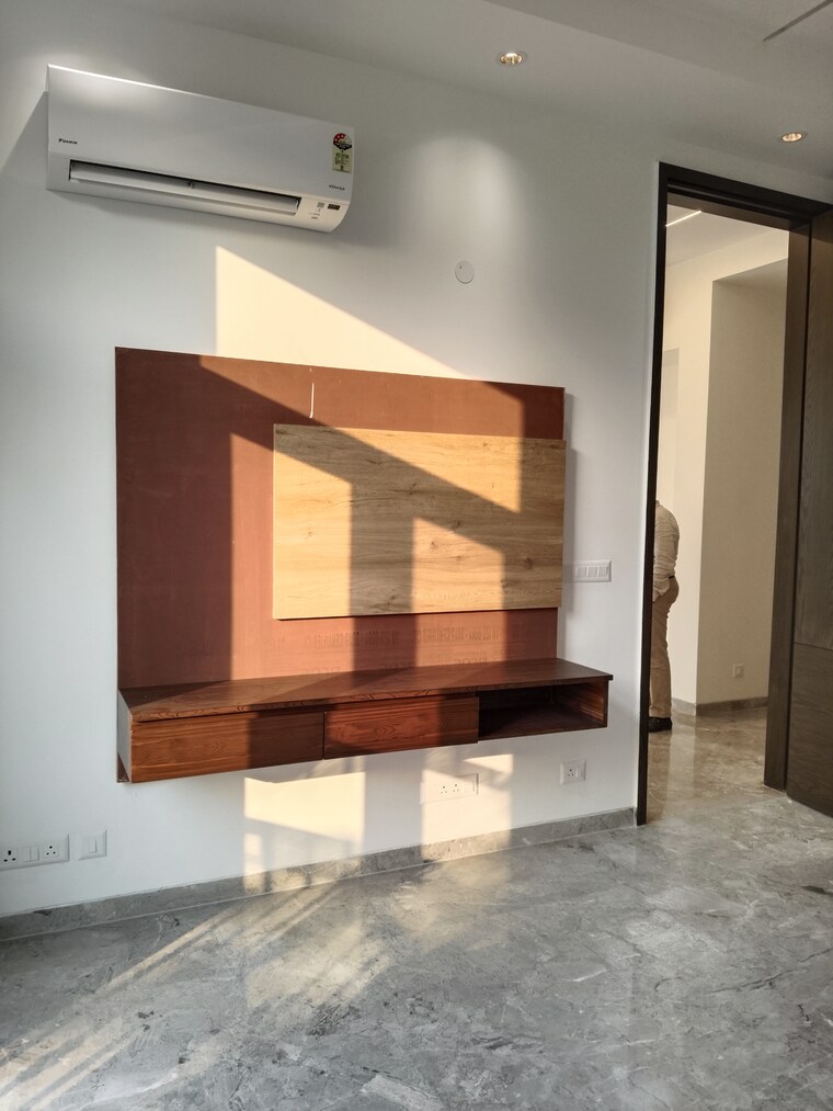 Room, saket 3 Bedroom 1850 Sq.Ft. Apartment In Saket Delhi 9463331