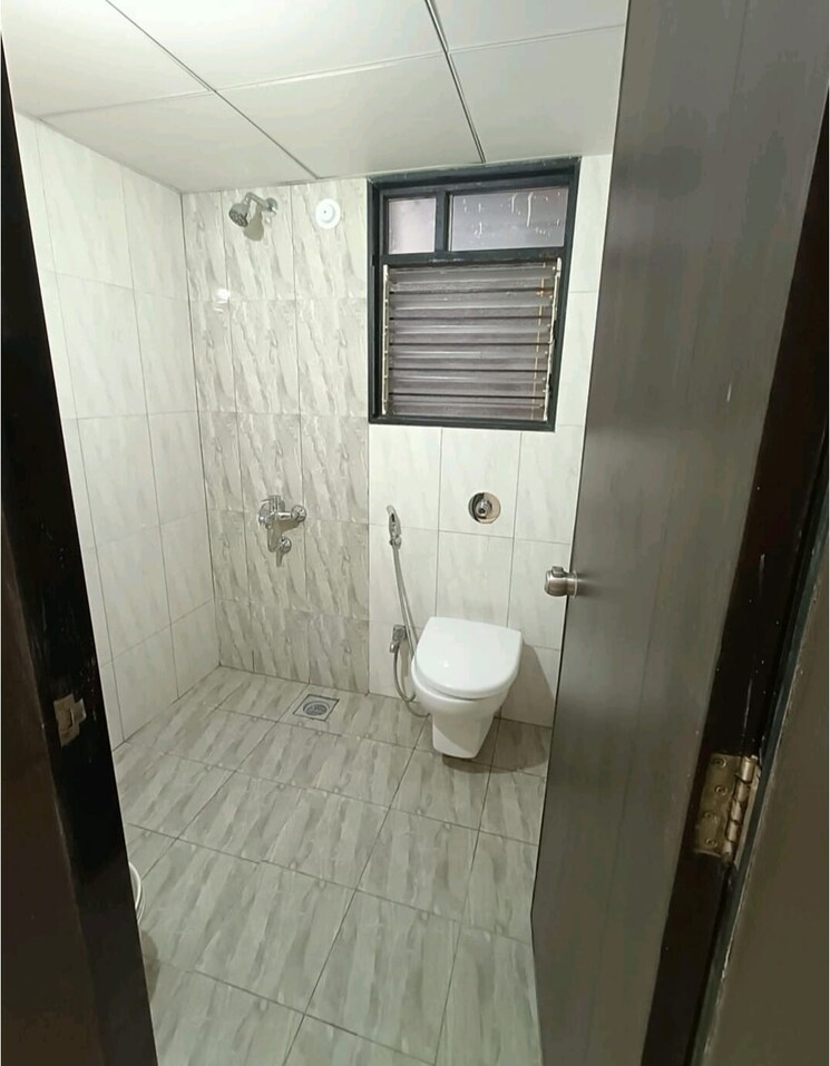 Bathroom, paranjape-richmond-park 2 Bedroom 545 Sq.Ft. Apartment In Rahatani Pune 9463326