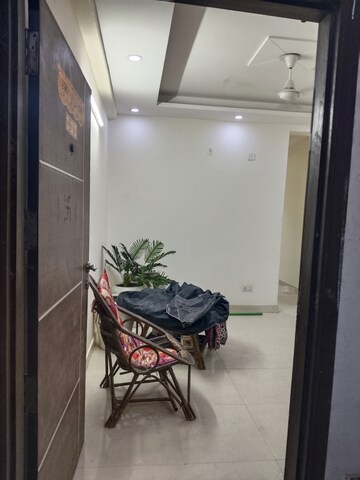 Room in 2 BHK Apartment at Panchsheel Vihar – for Rent