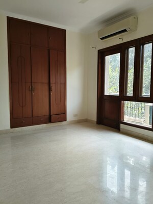 Room in 4 BHK Builder Floor at Boutique Residential Apartments A 3 2, Vasant Vihar – for Rent
