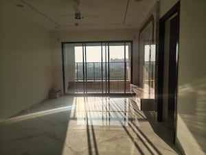 Room in 4 BHK Apartment at DSR The Classe, Narsingi – for Rent