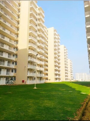 2 BHK Apartment – Exterior View View at Suncity Avenue 102, Sector 102 - for Sale