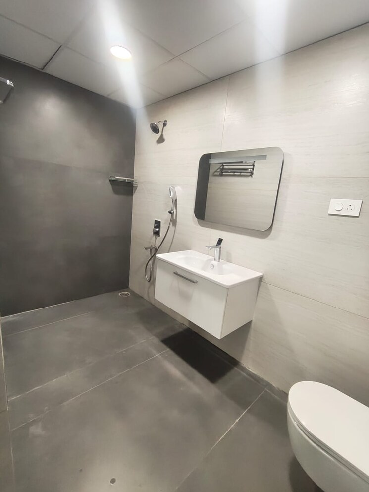 Bathroom, dsr-the-classe 4 Bedroom 3333 Sq.Ft. Apartment In Narsingi Hyderabad 9463347