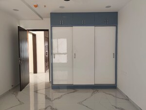 Room in 4 BHK Apartment at DSR The Classe, Narsingi – for Rent