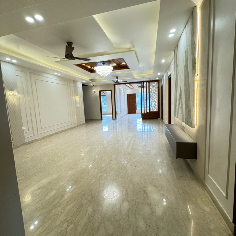 Room, sector 21c 4 Bedroom 500 Sq.Yd. Builder Floor In Sector 21c Faridabad 9463407