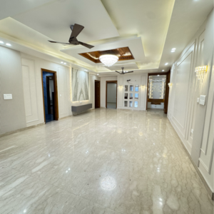 Room in 4 BHK Builder Floor at Sector 21c – for Sale