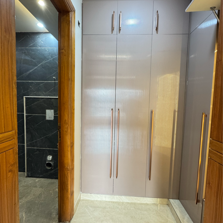 undefined, sector 21c 4 Bedroom 500 Sq.Yd. Builder Floor In Sector 21c Faridabad 9463407