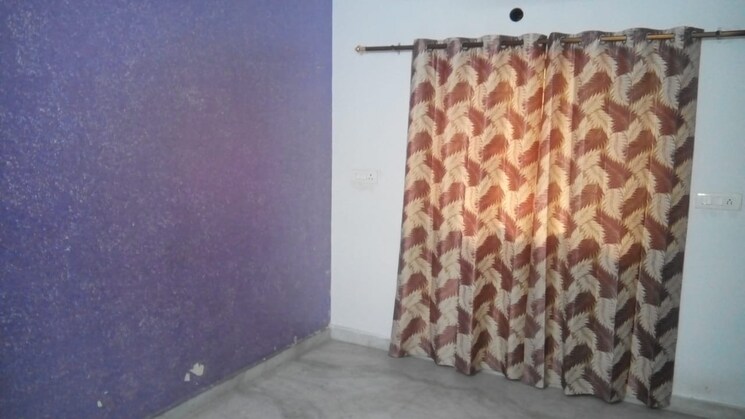 Room, rohini sector 14 3 Bedroom 1400 Sq.Ft. Apartment In Rohini Sector 14 Delhi 9463392