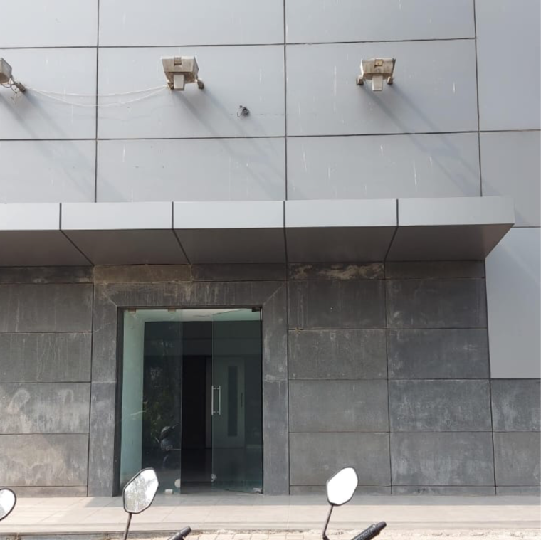 Bathroom, icc-tech-park Commercial Shop 450 Sq.Ft. In Senapati Bapat Road Pune 9463408