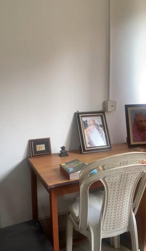 Living Room in 2 BHK Apartment at Ballygunge – for Rent