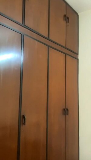 Room in 2 BHK Apartment at Ballygunge – for Rent