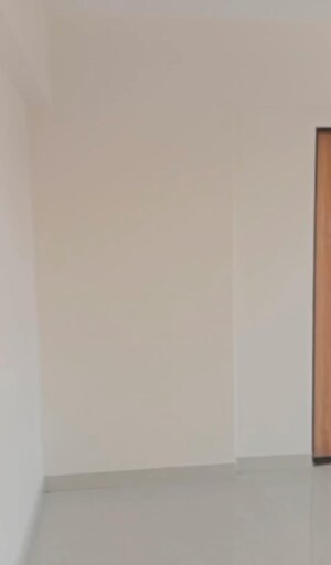 Room in 2 BHK Apartment at Kesar Residency, Kandivali West – for Rent