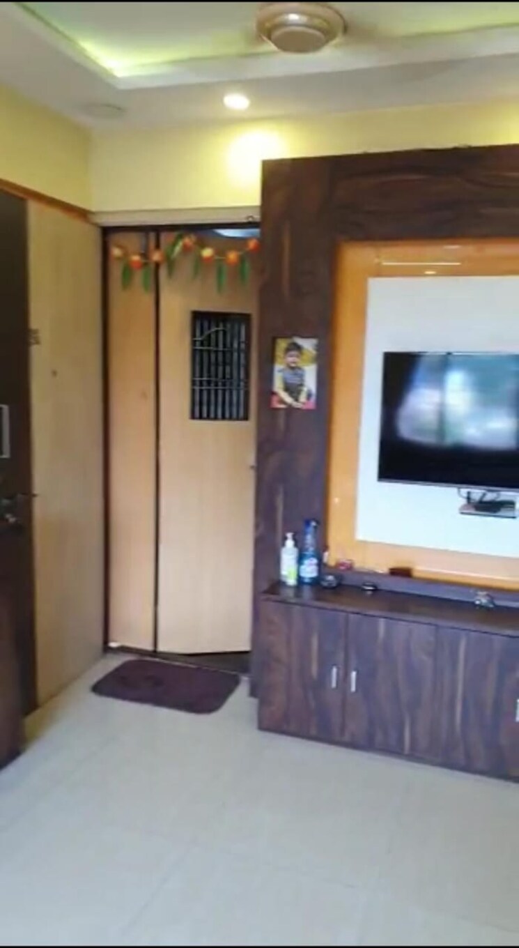 Room, charkop-silver-presidency 1 Bedroom 550 Sq.Ft. Apartment In Kandivali West Mumbai 9463417