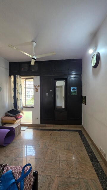 Furnished Amenities in 2 BHK Apartment at Triveni Vasant Vihar CHS, Vasant Vihar – for Sale