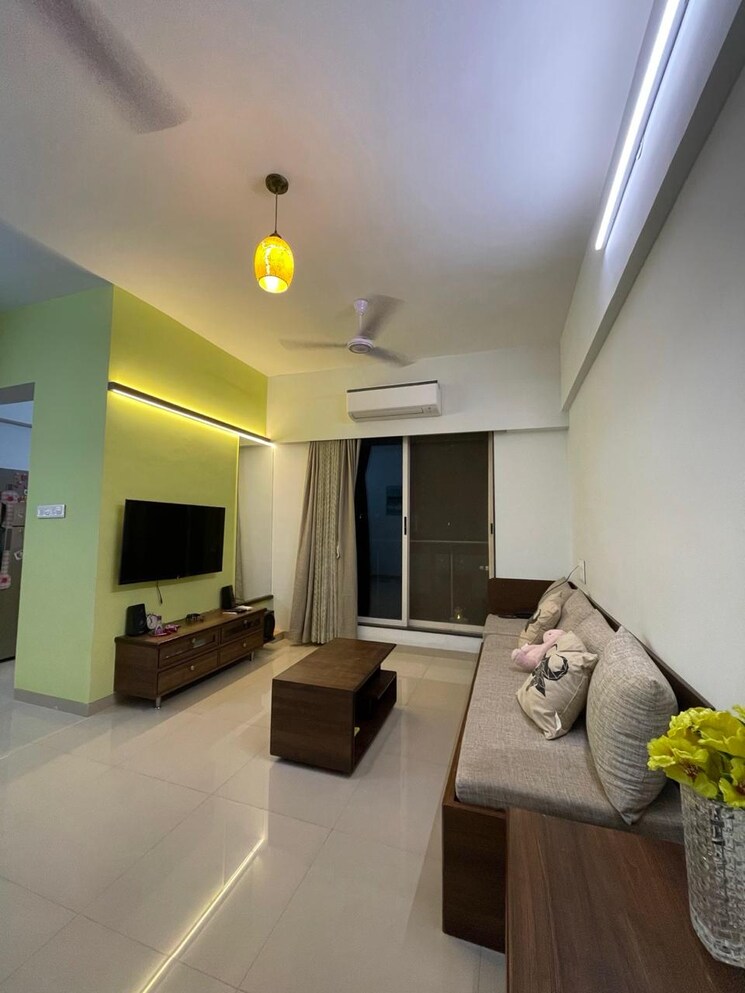 Team Area, vraj-green-valley 2 Bedroom 826 Sq.Ft. Apartment In Kolshet Industrial Area Thane 9463433
