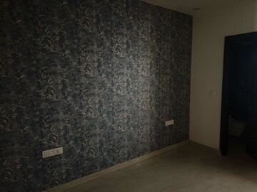 Room in 3 BHK Apartment at Oasis Green, Patiala Road – for Rent