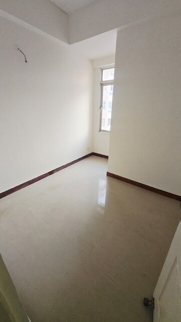 Furnished Amenities in 2.5 BHK Apartment at Eldeco Green Meadows, Pi Greater Noida – for Sale