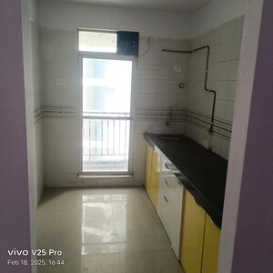 Building Lobby in 3 BHK Apartment at Tanvi Eminence Phase II, Mira Road – for Rent