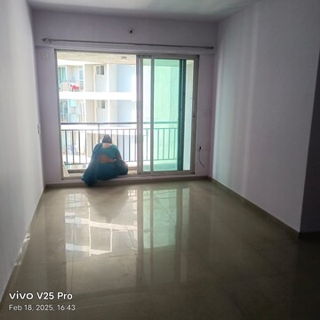 Room in 3 BHK Apartment at Tanvi Eminence Phase II, Mira Road – for Rent