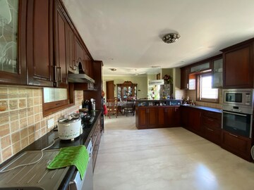 Kitchen in 4 BHK Independent House at Injambakkam – for Sale