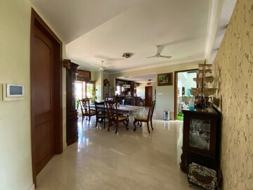 Parking in 4 BHK Independent House at Injambakkam – for Sale