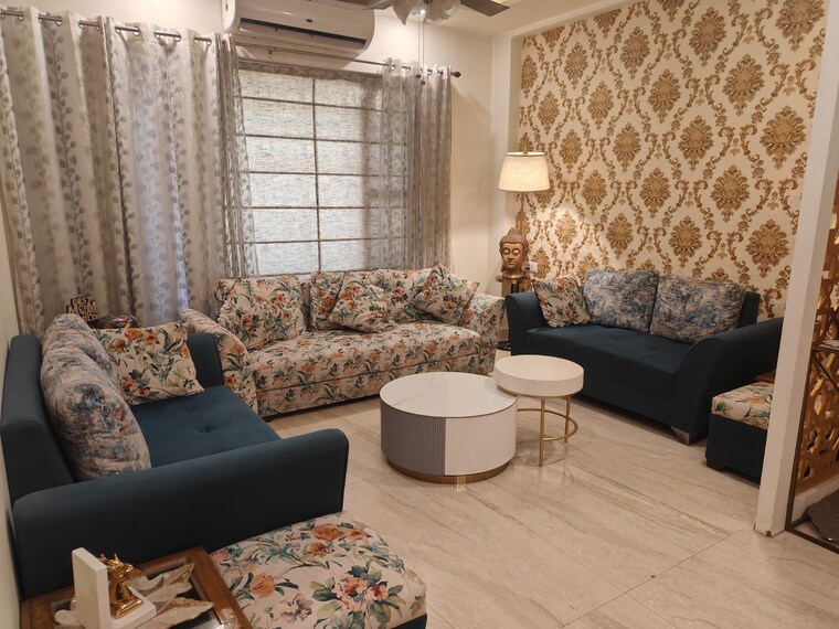 Living Room, bptp-discovery-park 2 Bedroom 804 Sq.Ft. Apartment In Sector 80 Faridabad 9463454