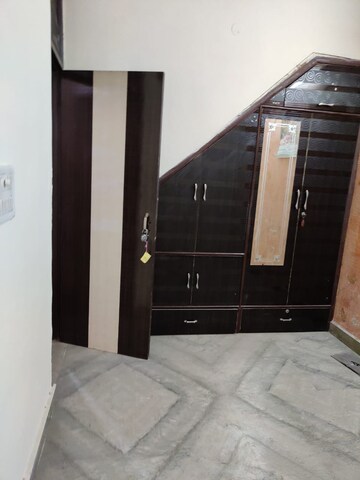 2 BHK Builder Floor For Rent in Rohini Sector 8