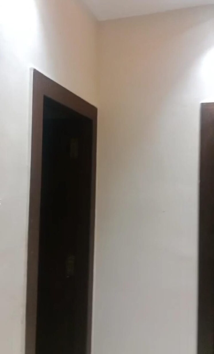 Room, ballygunge 2 Bedroom 1100 Sq.Ft. Apartment In Ballygunge Kolkata 9463459