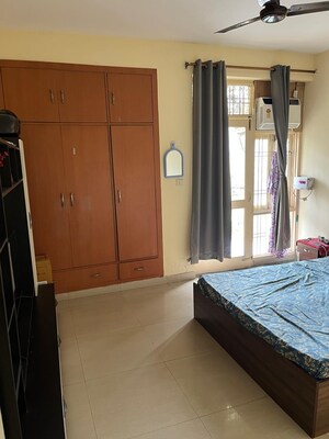Bedroom in 3.5 BHK Apartment at BPTP Princess Park, Sector 86 – for Sale