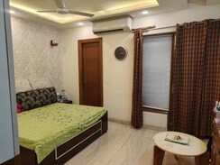 3.5 BHK + Servant Room Apartment For Sale in BPTP Princess Park