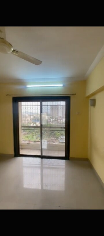 Room in 1 BHK Apartment at Regency Estate, Dombivli East – for Rent