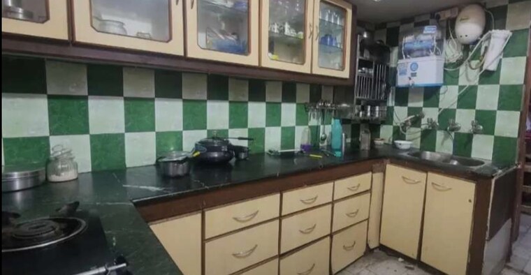 Kitchen, indira nagar 6+ Bedroom 5000 Sq.Ft. Villa In Indira Nagar Lucknow 9463505