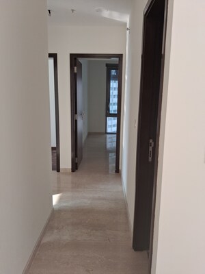 Furnished Amenities in 2.5 BHK Apartment at Piramal Mahalaxmi, Mahalaxmi – for Rent