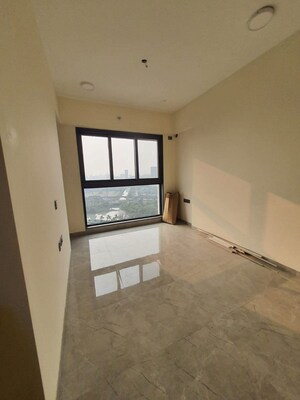 Room in 2 BHK Apartment at Ajmera Greenfinity, Wadala East – for Rent