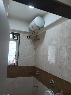 Furnished Amenities in 3 BHK Apartment at Shree CHS Matunga, Matunga East – for Rent