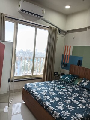 Bedroom in 3 BHK Apartment at Shree CHS Matunga, Matunga East – for Rent