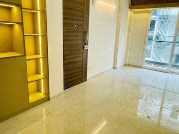 Room in 3 BHK Apartment at Smart World Gems, Sector 89 – for Sale