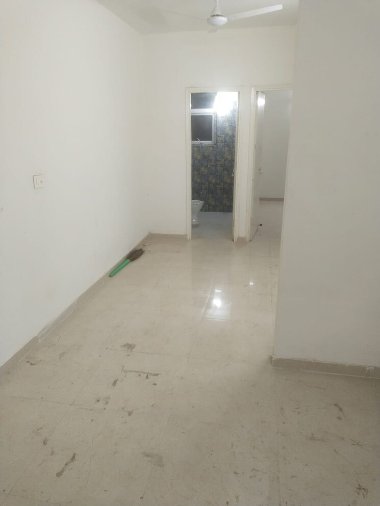 Room, signature-the-millennia-2 2 Bedroom 625 Sq.Ft. Apartment In Sector 37d Gurgaon 9463555