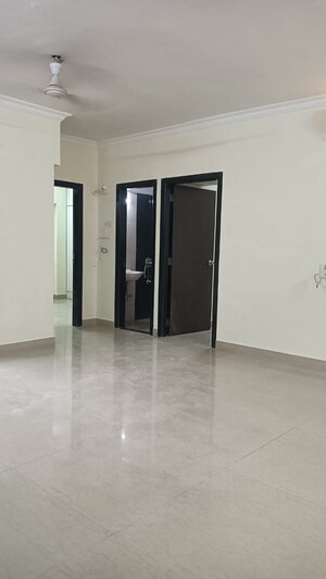 2 BHK Apartment For Sale in Ratnakunj Apartment, Borivali West